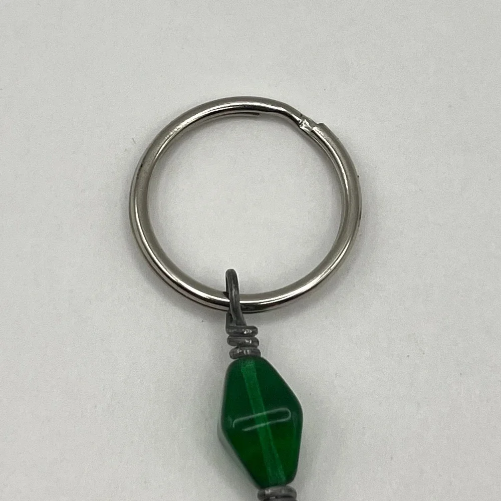 Vintage Austin Maxwell‎ 2000 Personalized Name Keychain Green Bead Silver Tone